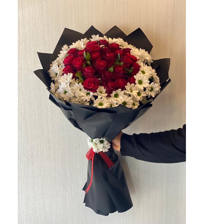 Lilyum ve Gül Buketi